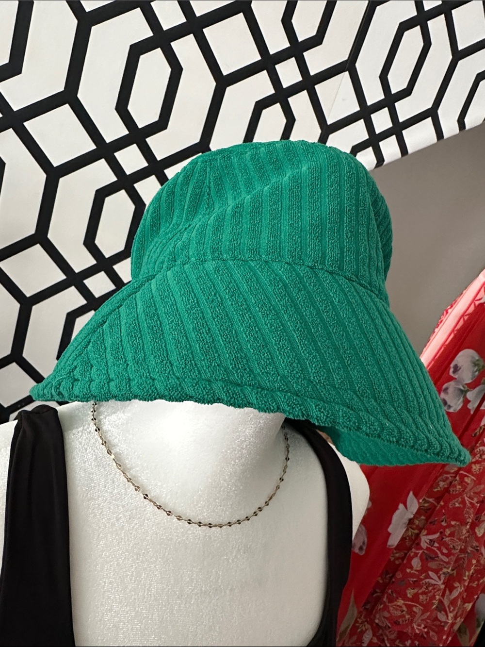 Shade & Shore Emerald Green Bucket Hat